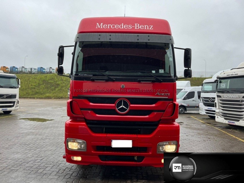 Lote 002 - Mercedes 2544 6x2 Diesel Automatico 2022 22