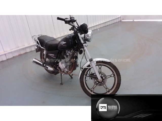 SUZUKI  INTRUDER 125 GASOLINA 2015