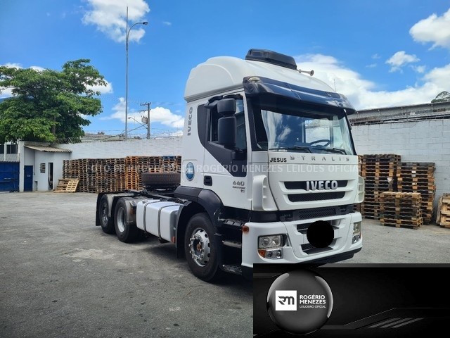 Iveco stralis 440 ano 2013